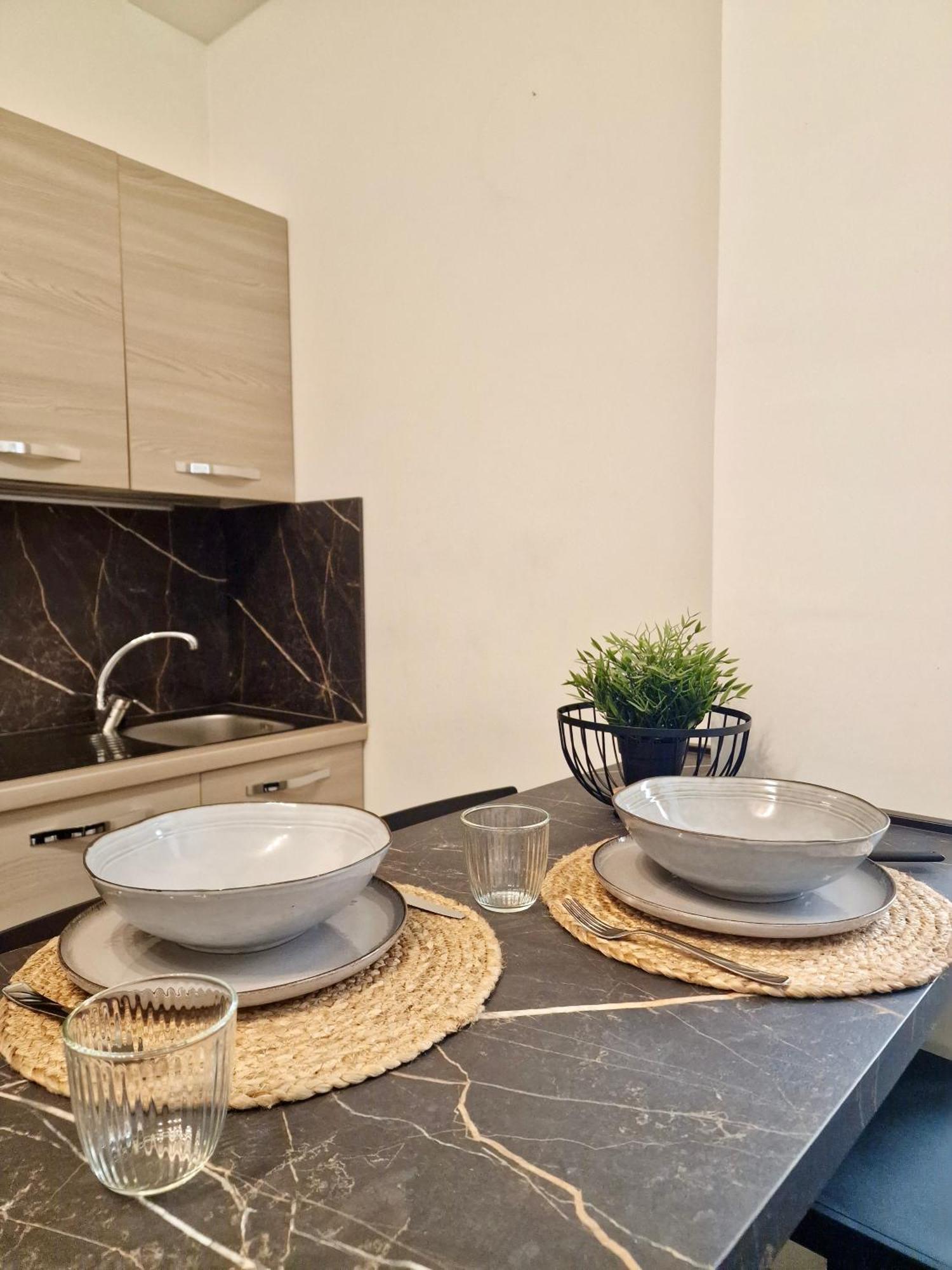 Al Centro Del Centro Apartment By Tramonti LʼAquila المظهر الخارجي الصورة